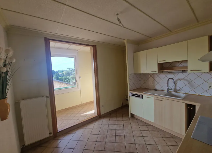 Appartement Rue du Maréchal Juin à Pont-Saint-Esprit