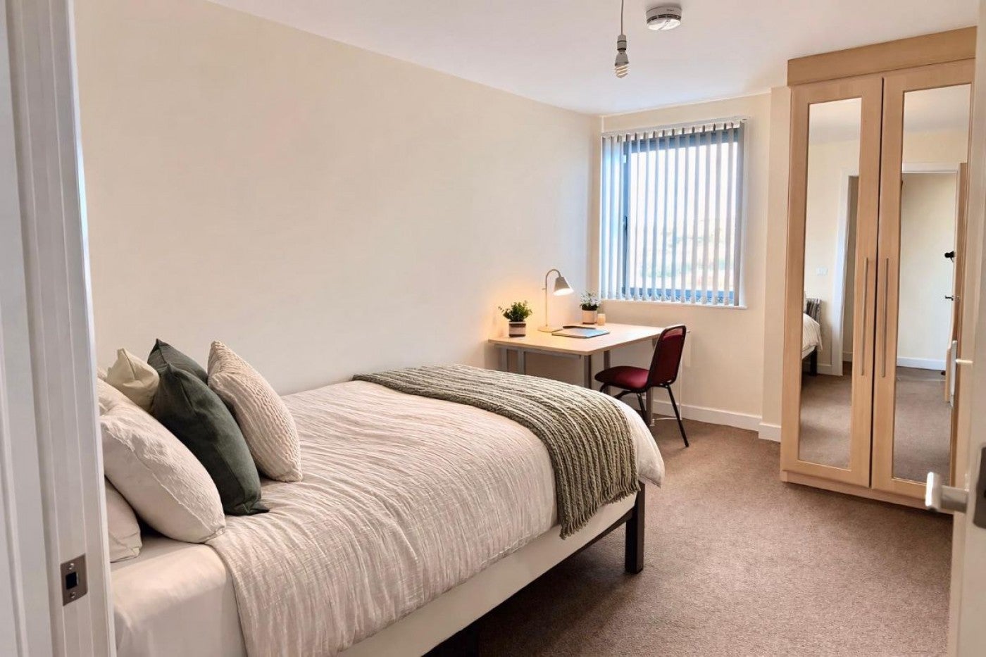 Flat Fitzwilliam Street in Sheffield