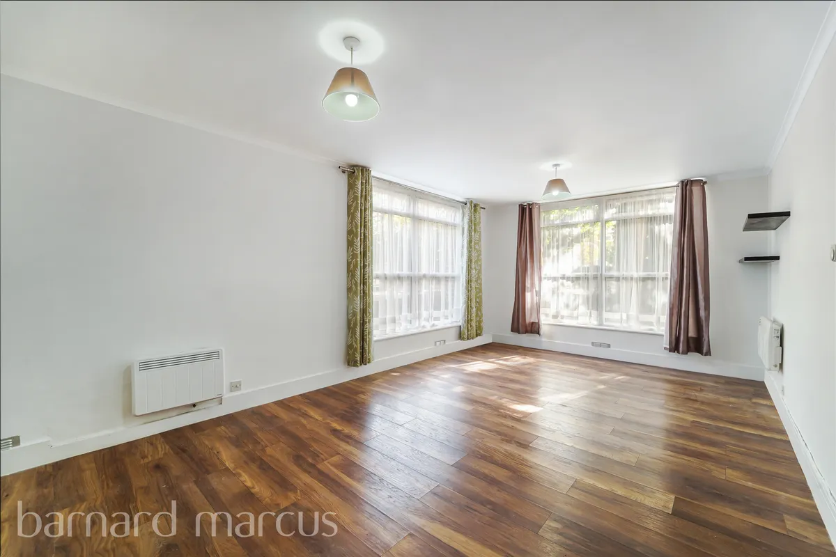 Flat Catherine Road in Greater London