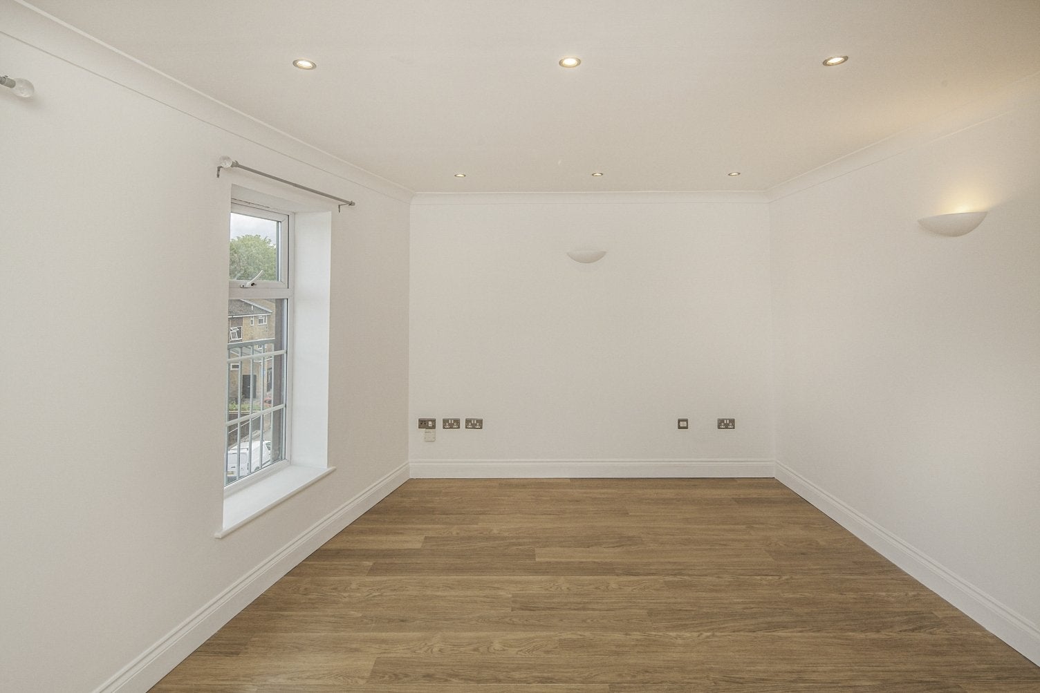 Flat Anerley Road in Greater London