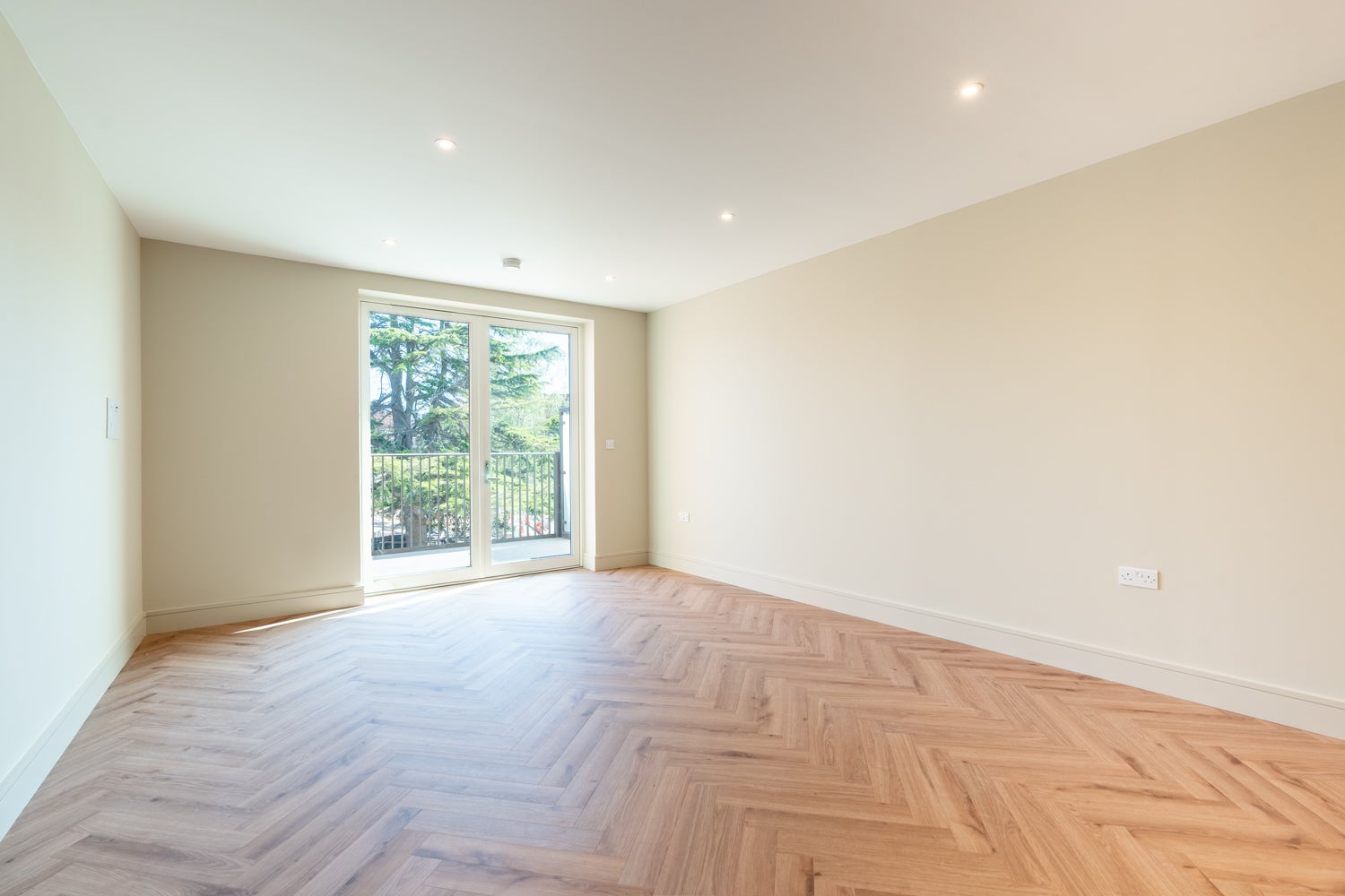 Flat Lapidge Drive in Greater London