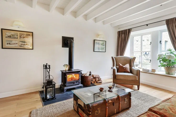 Flat Long Row in Ribble Valley