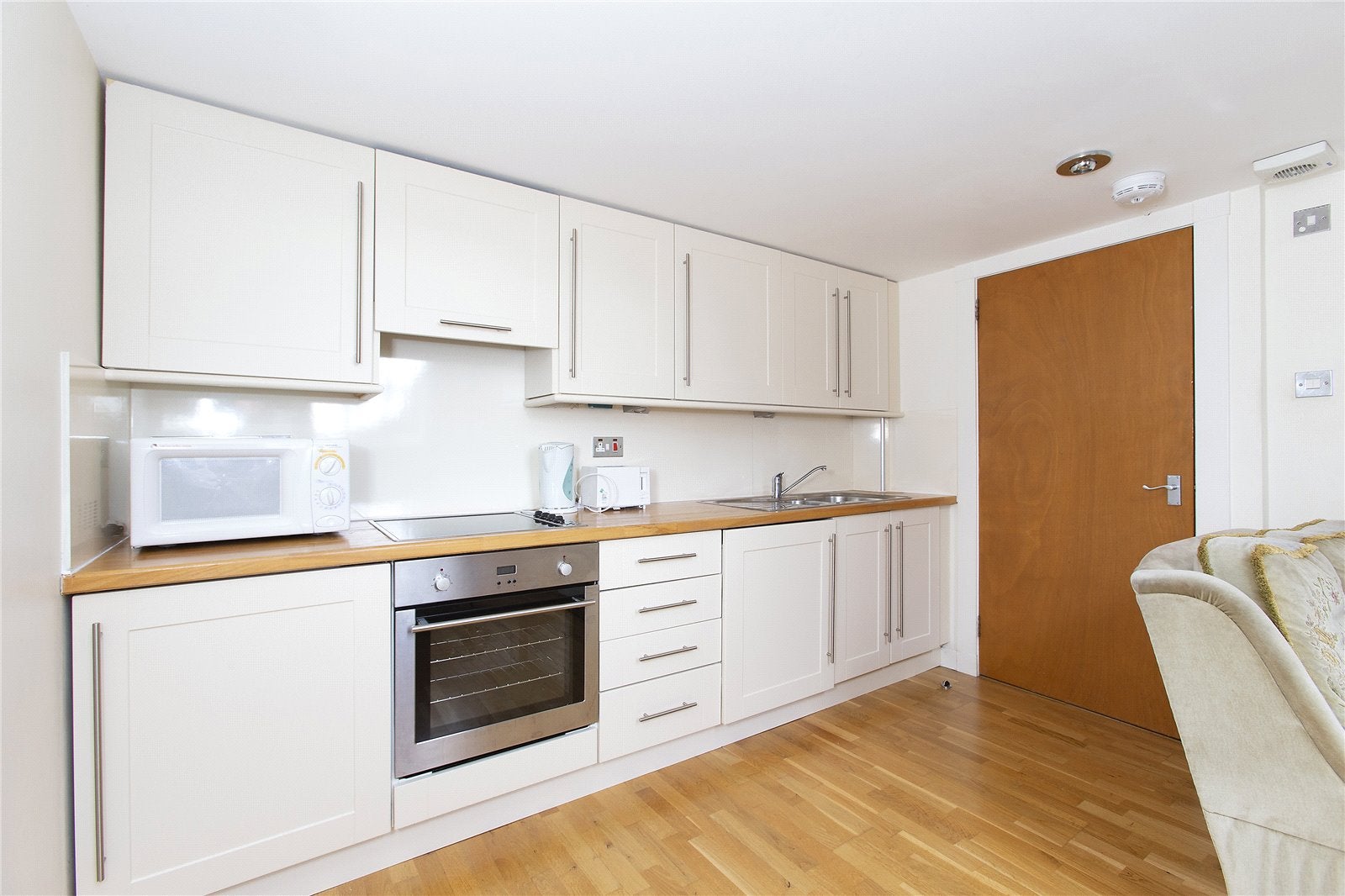 Flat Drummond Street in City of Edinburgh