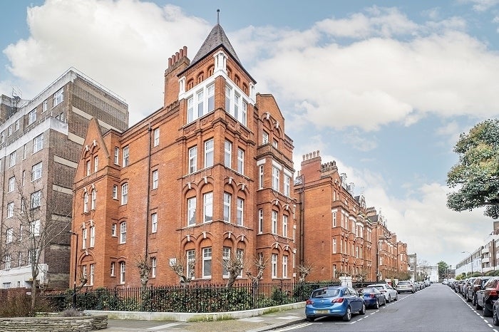 Flat King Street in Greater London