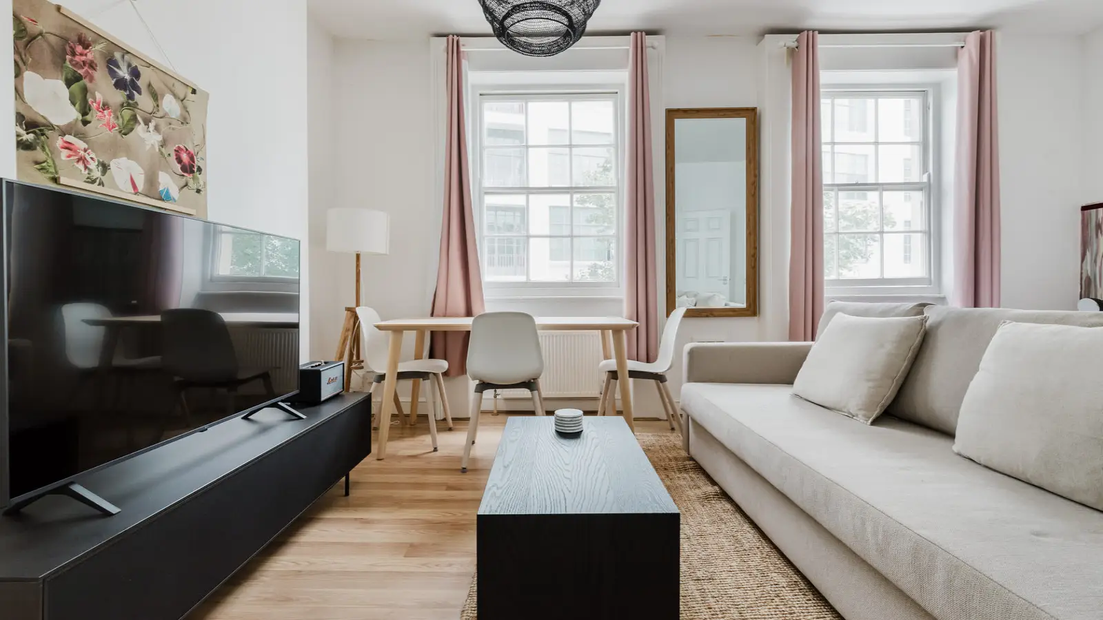 Flat Mornington Crescent in Greater London