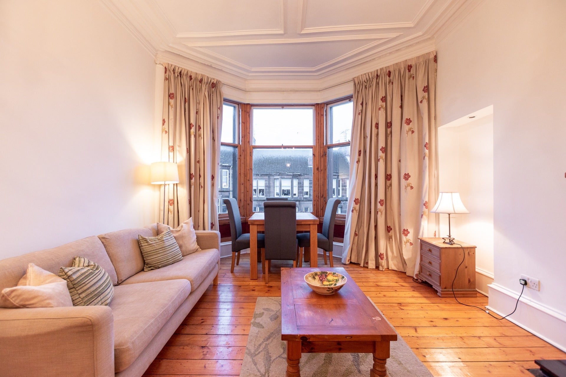 Flat Novar Drive in Glasgow