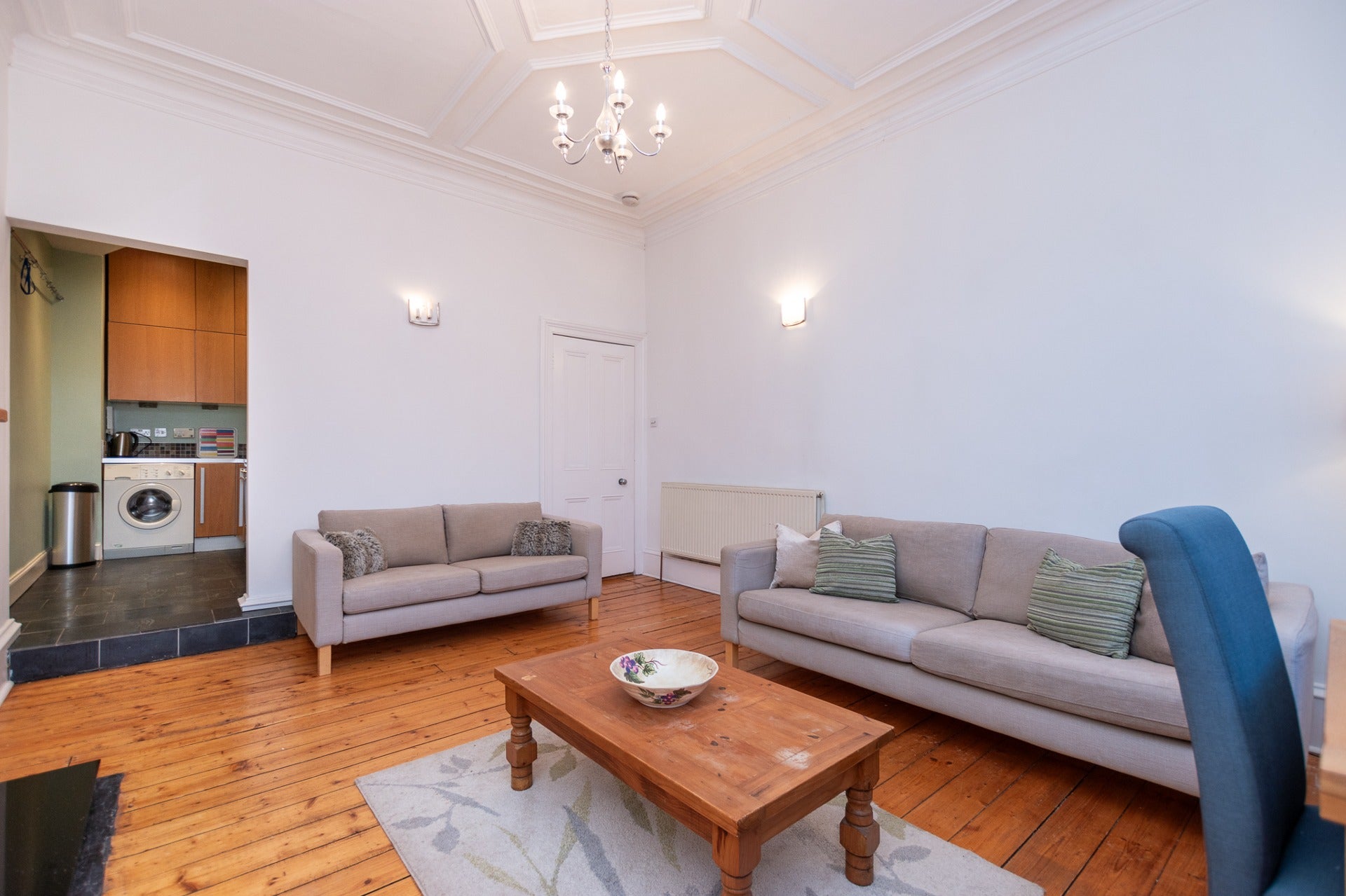 Flat Novar Drive in Glasgow