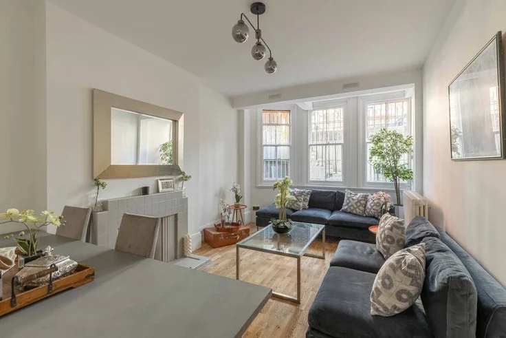 Flat Cadogan Square in Greater London