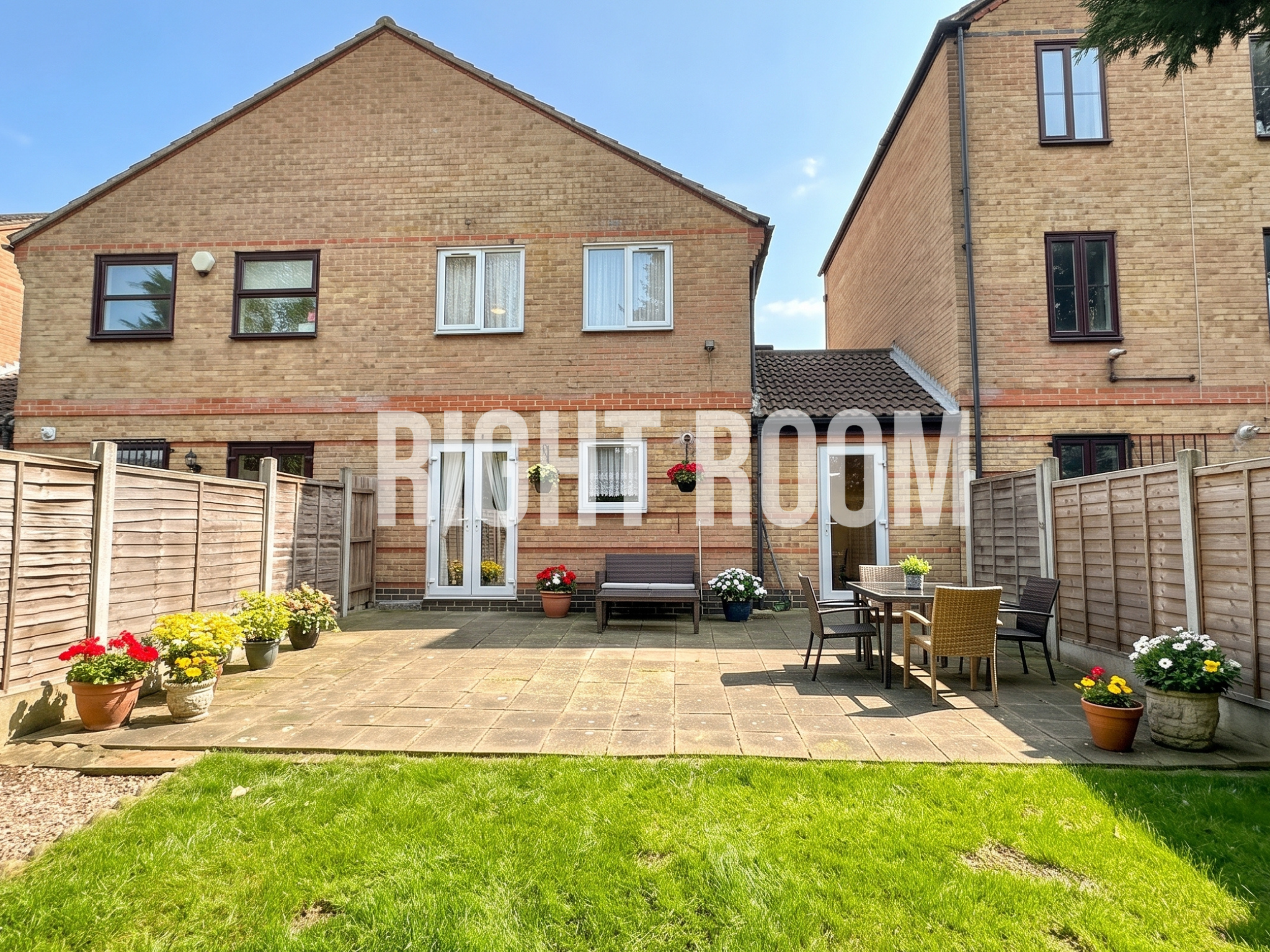 House Nightingale Way in Greater London