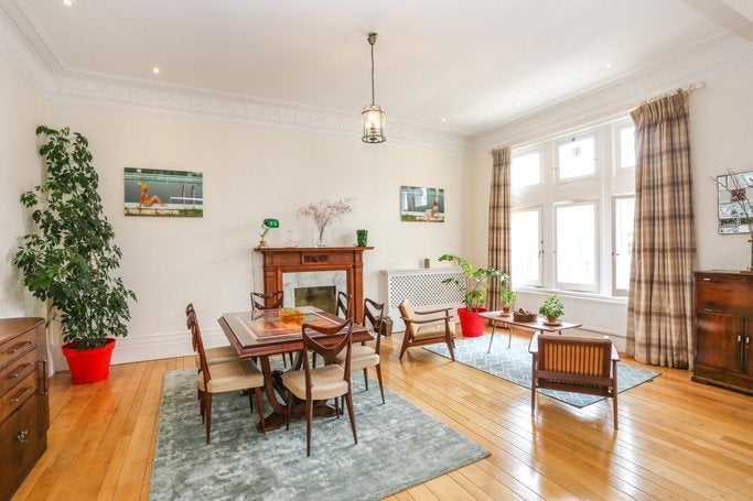 Flat Palace Court in City of Westminster
