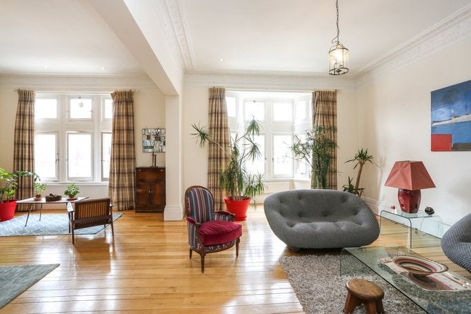Flat Palace Court in City of Westminster