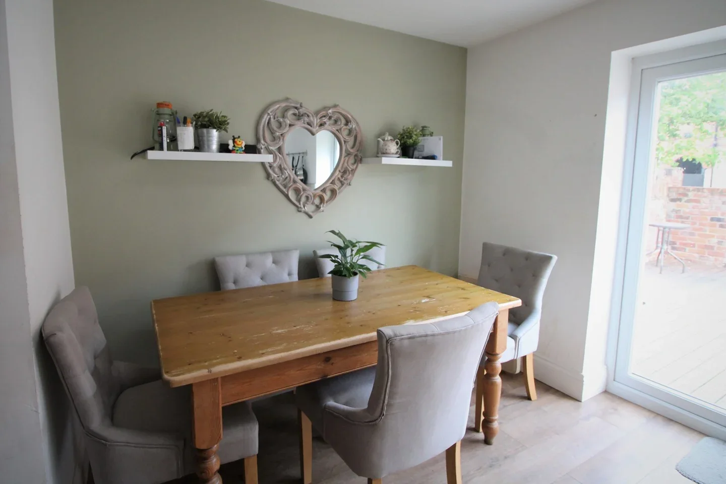 Room Clumber Street in Hull