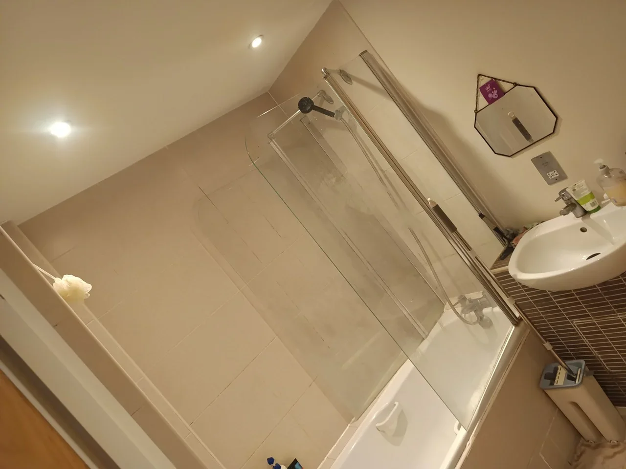 Room North Street in Greater London