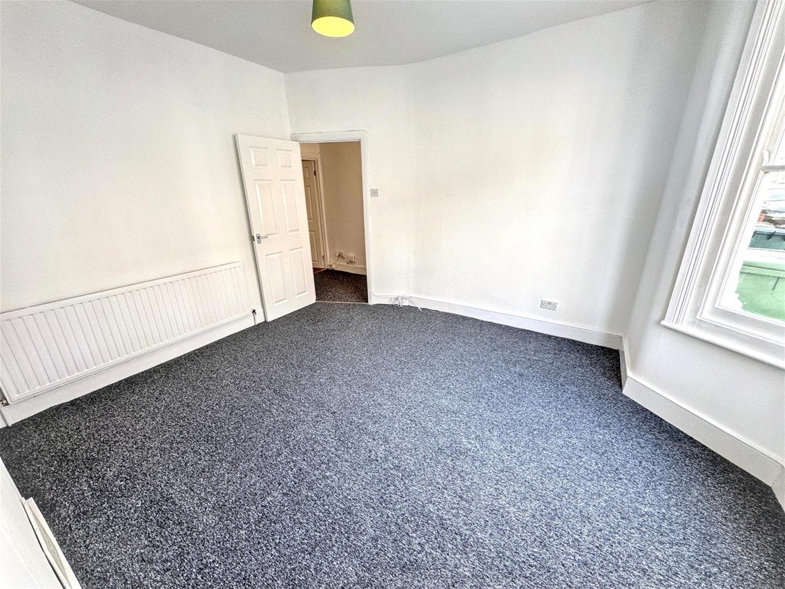 House Ling Road in Greater London