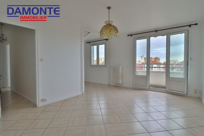 Appartement Avenue Pierre Brossolette à Troyes