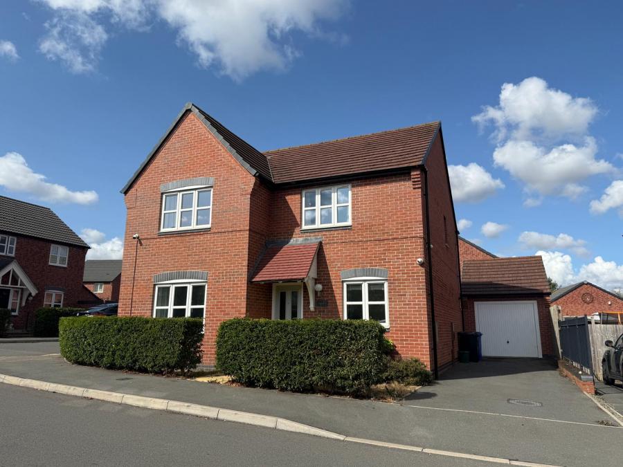 House King Lane in East Staffordshire