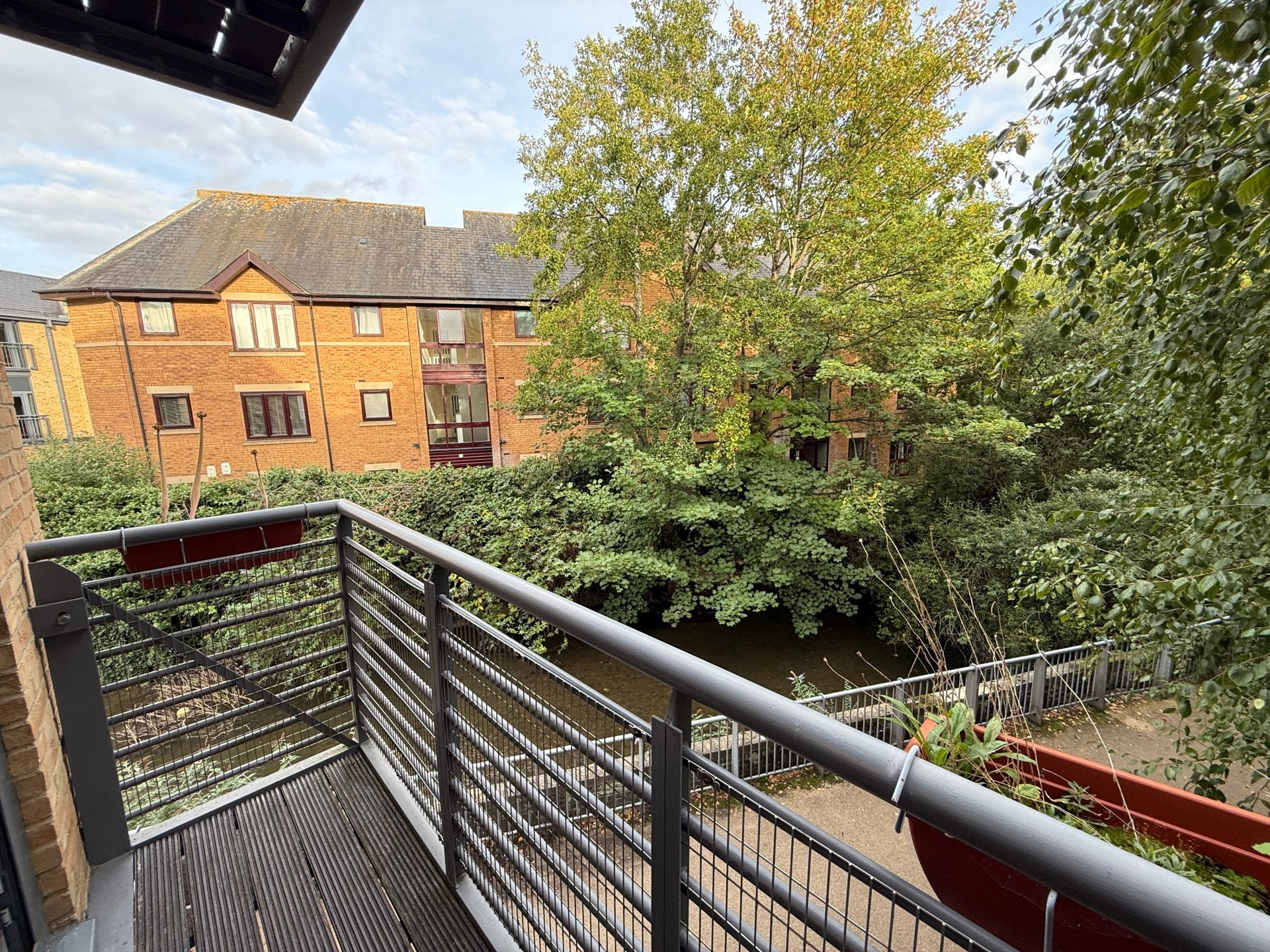 Flat Woodin's Way in Oxford