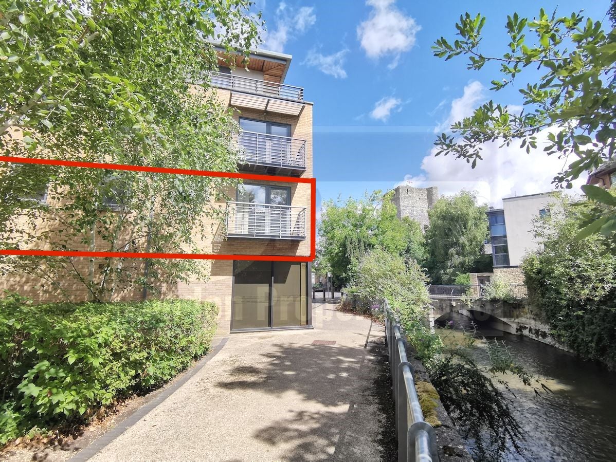 Flat Woodin's Way in Oxford