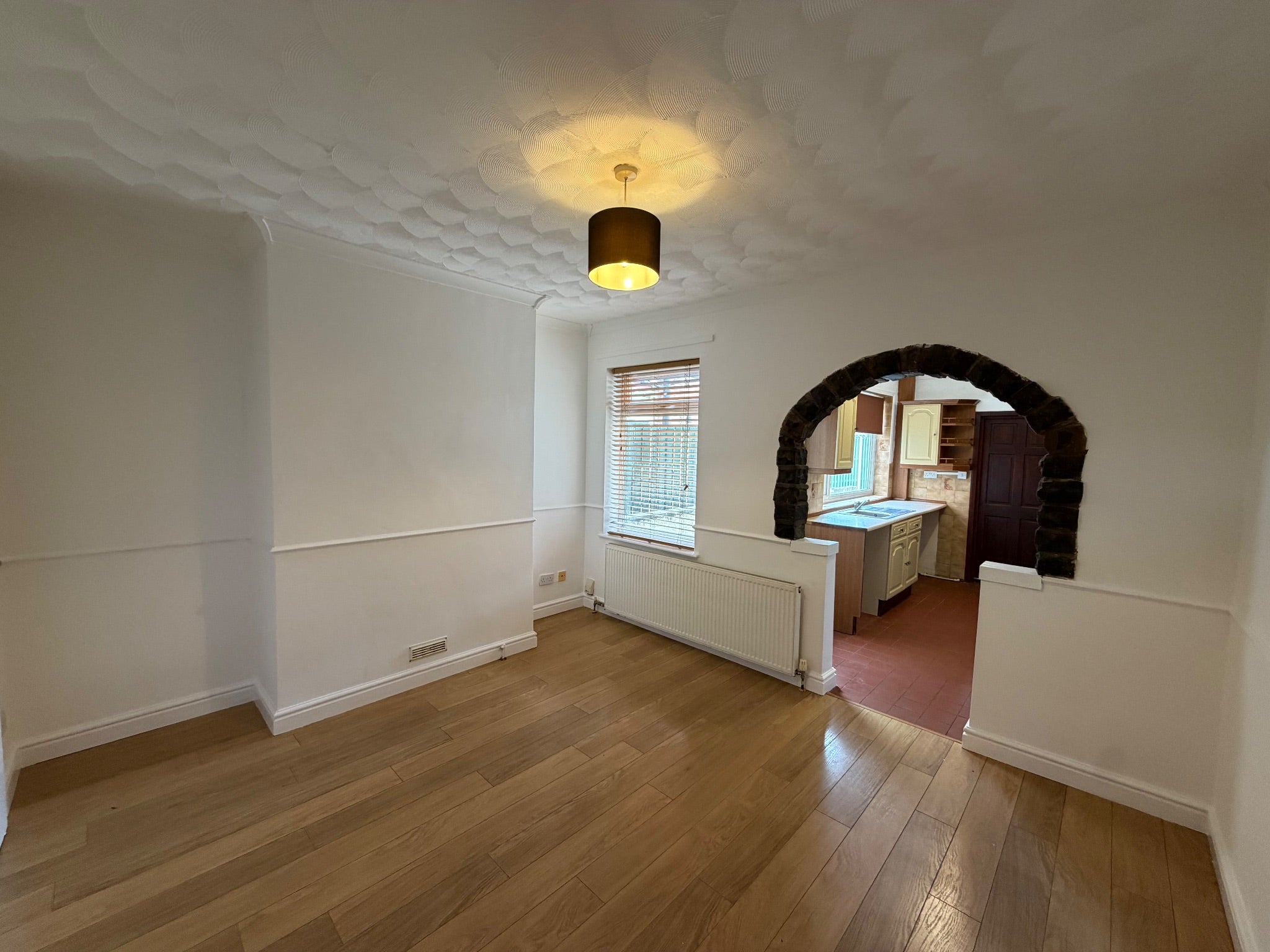 House Halmshaw Terrace in Doncaster
