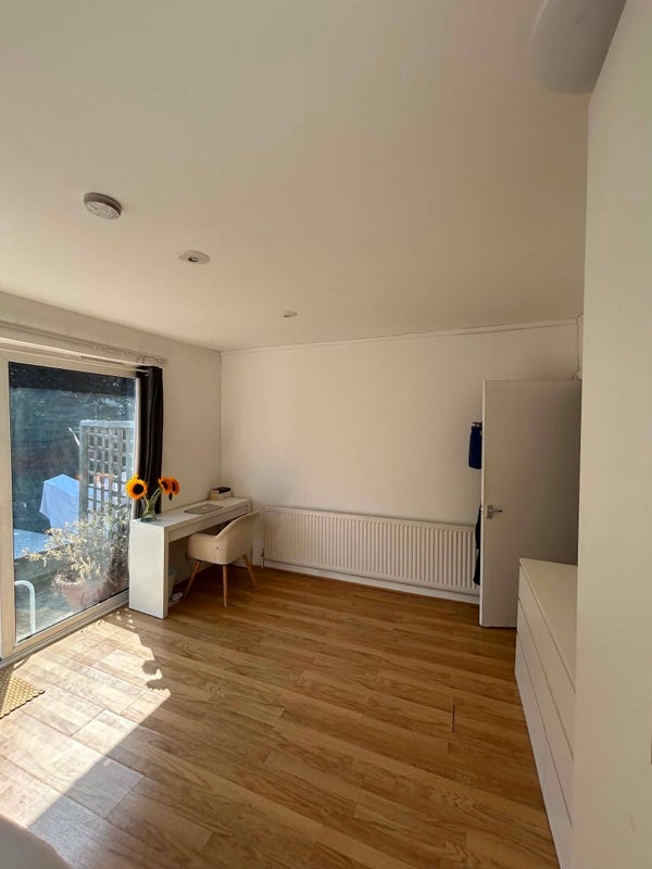 Room Birchmore Walk in Greater London