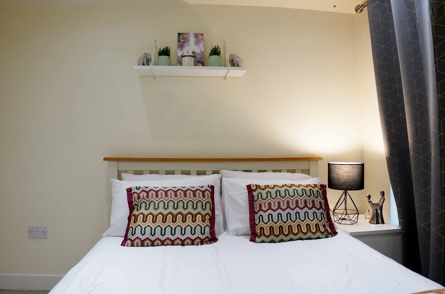 Flat Clare Road in Borough of Spelthorne