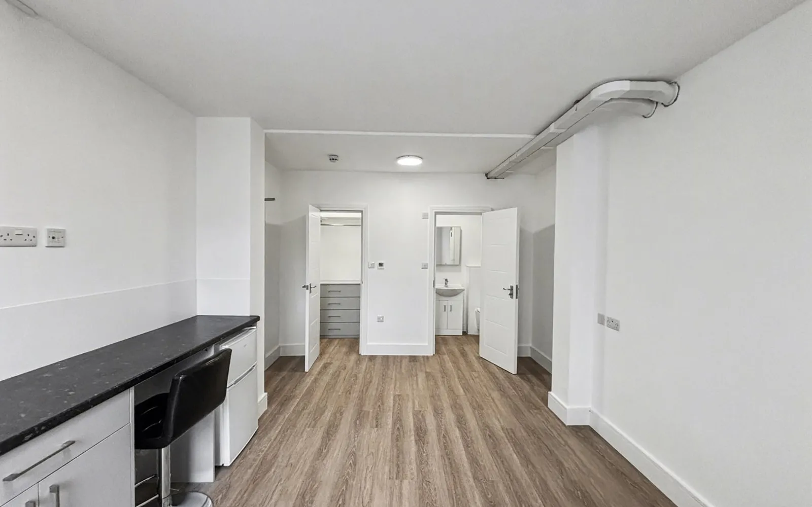 Room Kenton Road in Greater London
