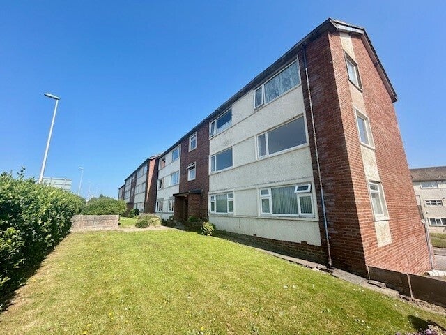 Flat Canberra Court in Blackpool
