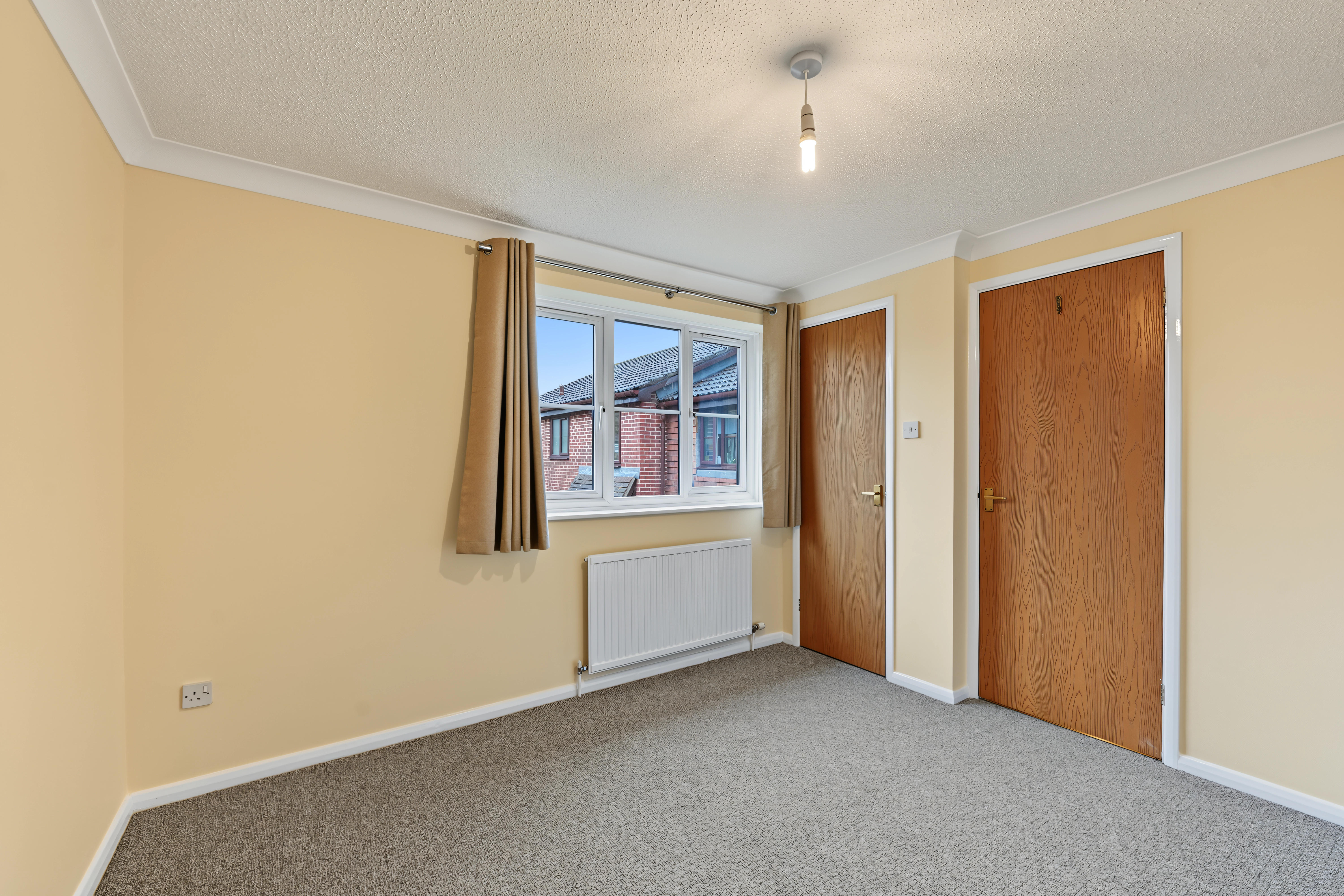 Flat Yeomanry Close in Epsom and Ewell