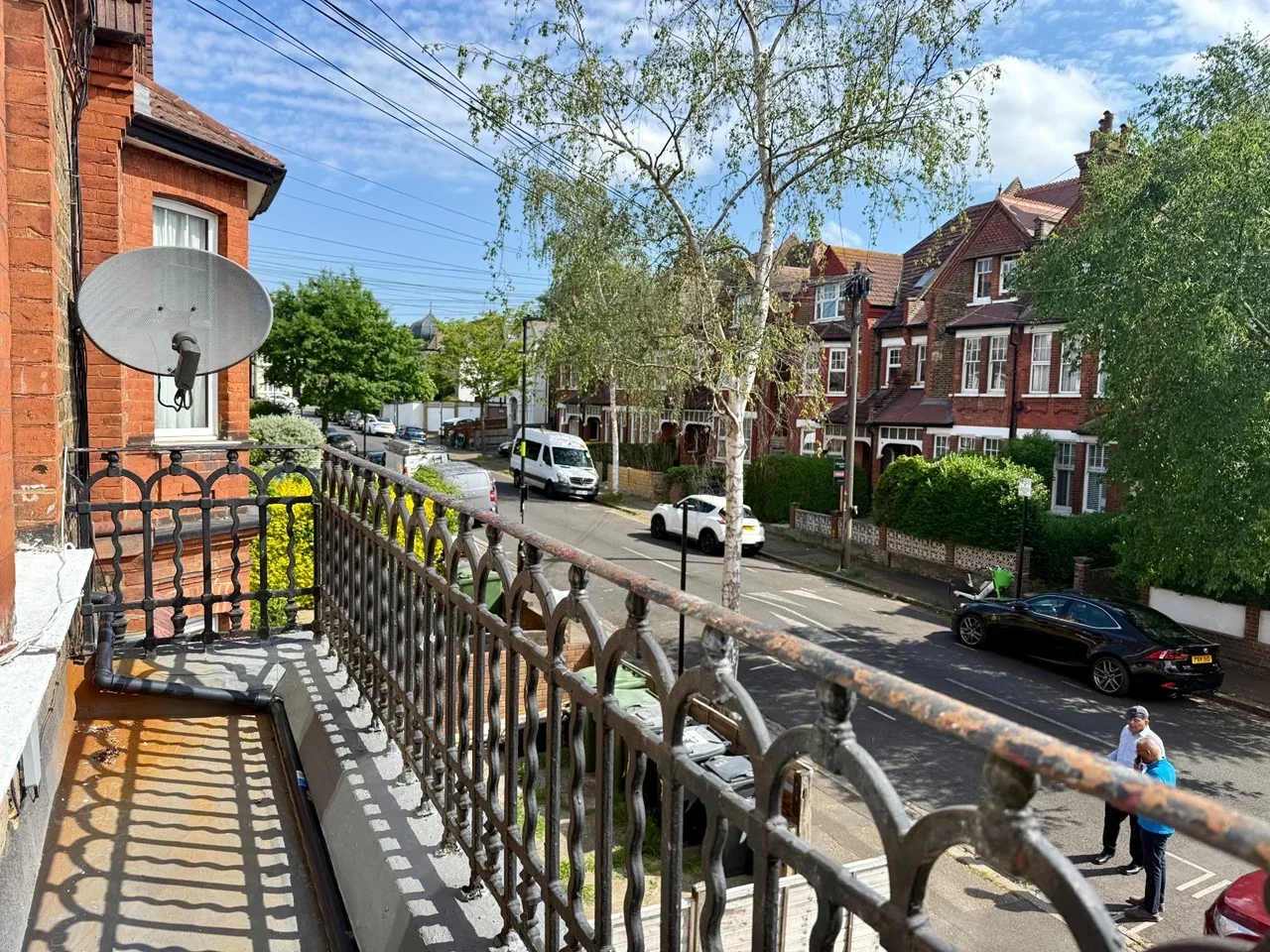 Flat Ashlake Road in Greater London