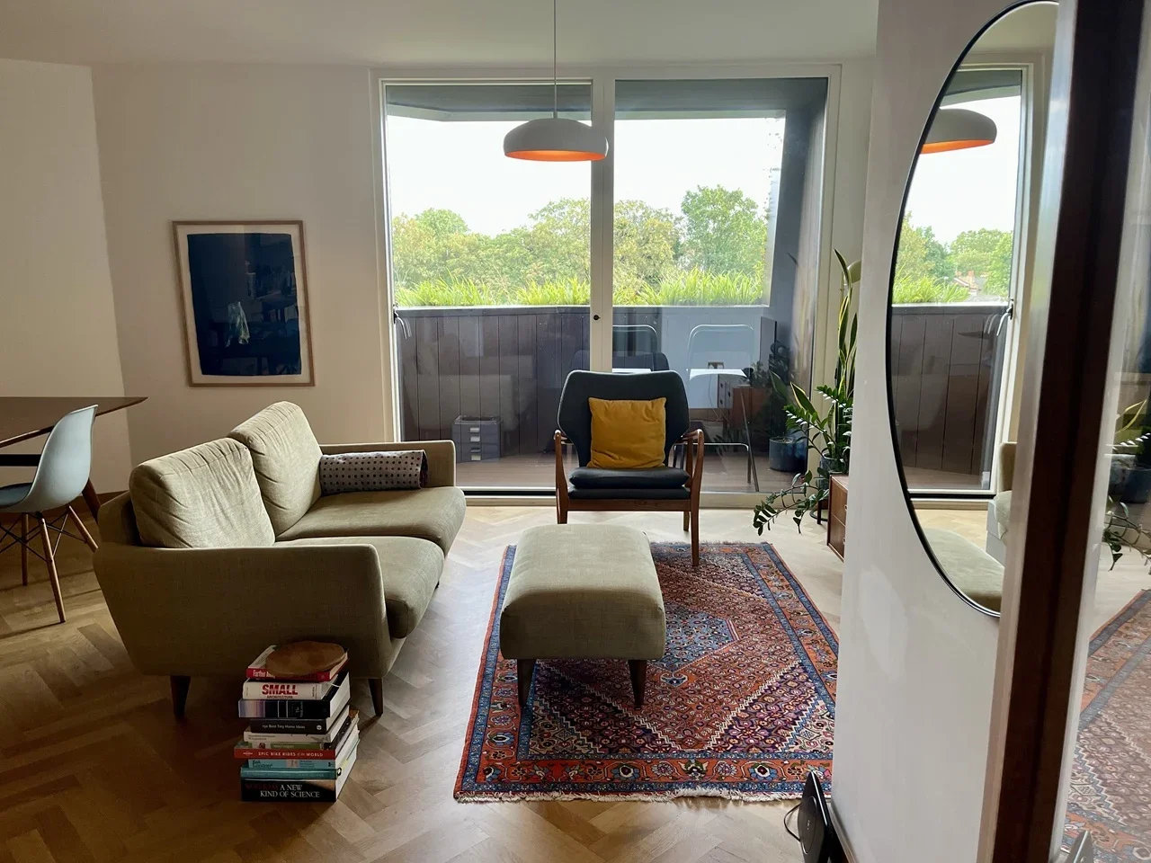 Flat Grosvenor Avenue in Greater London