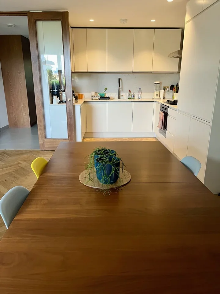 Flat Grosvenor Avenue in Greater London