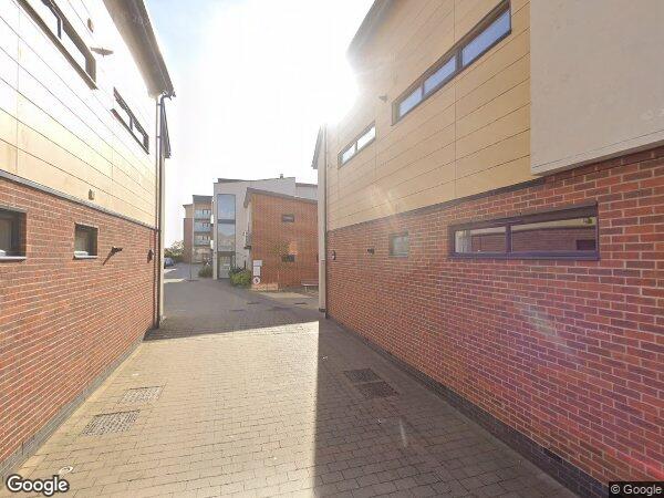Flat Kingswood Place in Greater London