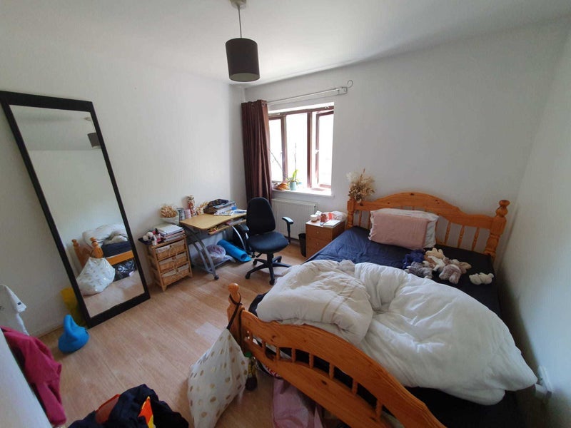 Room Tiber Gardens in Greater London