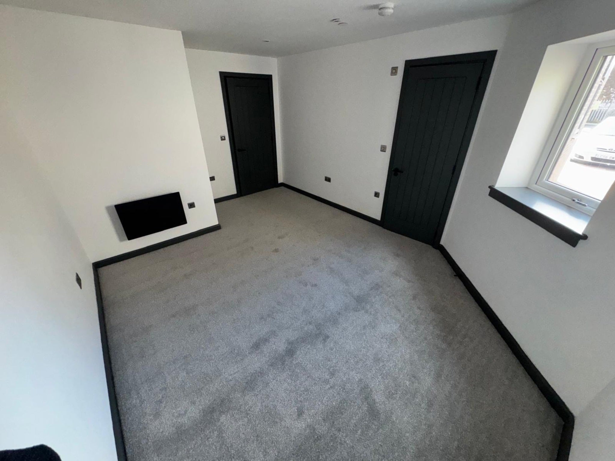 Flat Merridale Road in Wolverhampton
