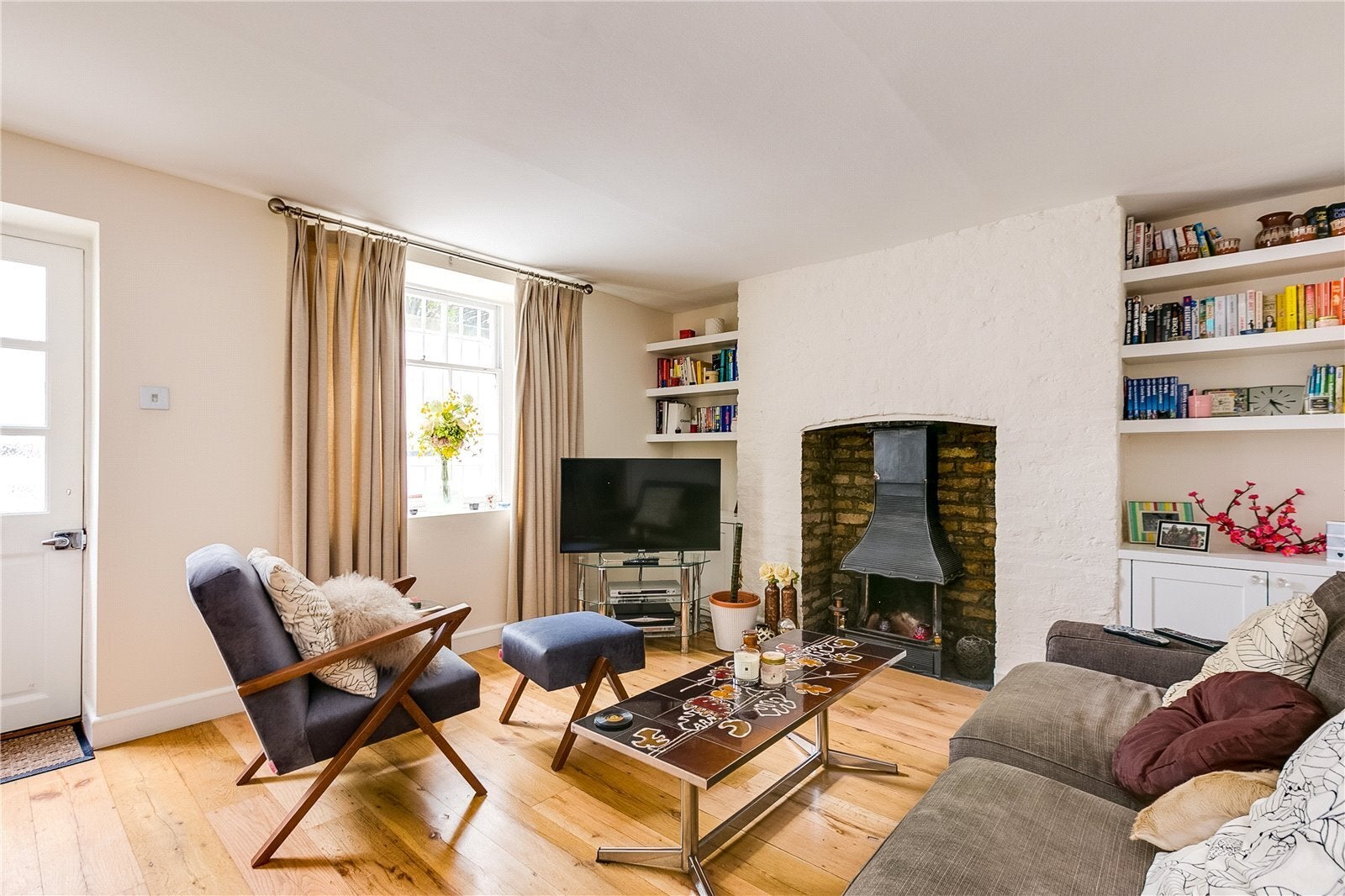 Flat Liverpool Road in Greater London