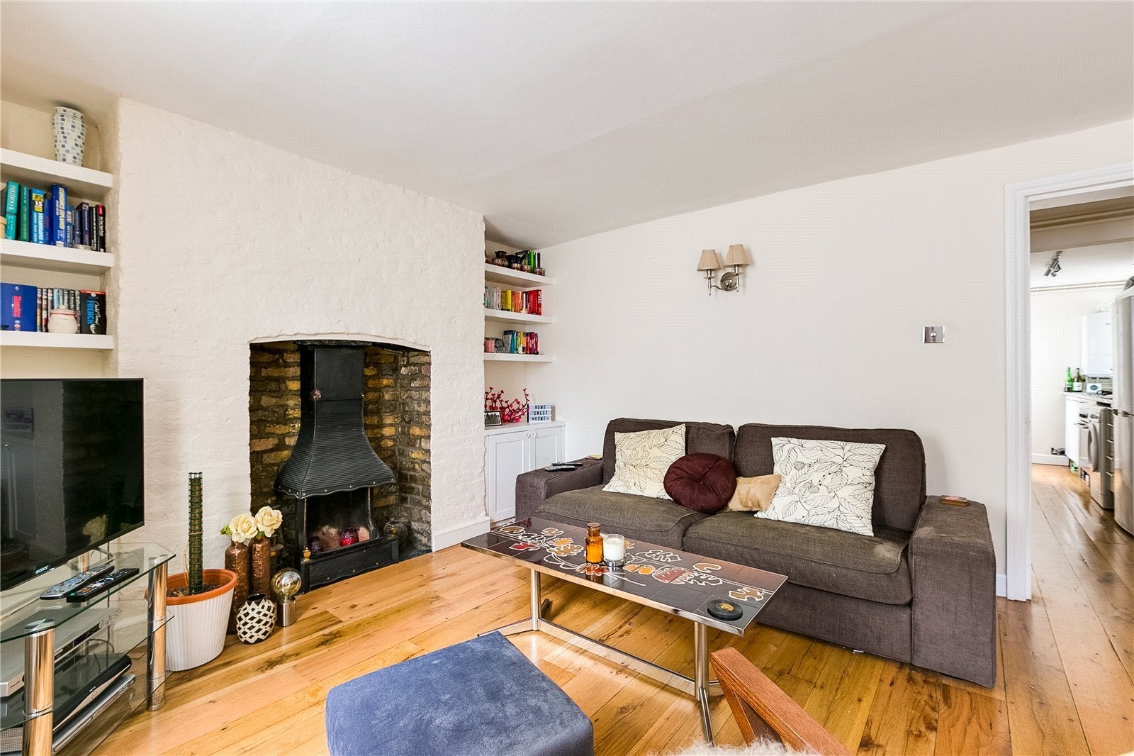 Flat Liverpool Road in Greater London