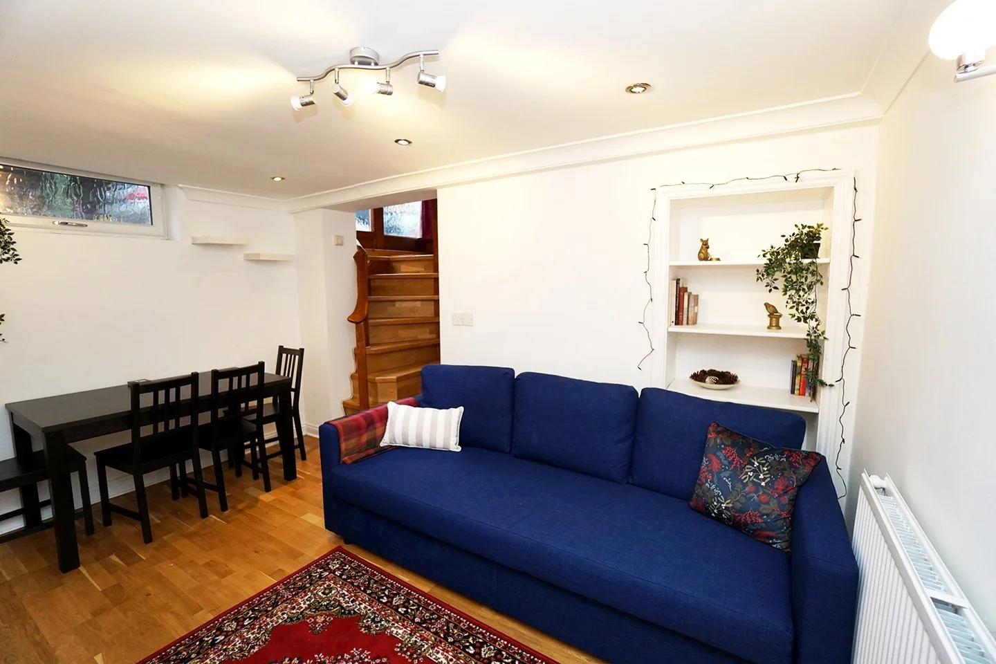 Flat Essex Road in Greater London