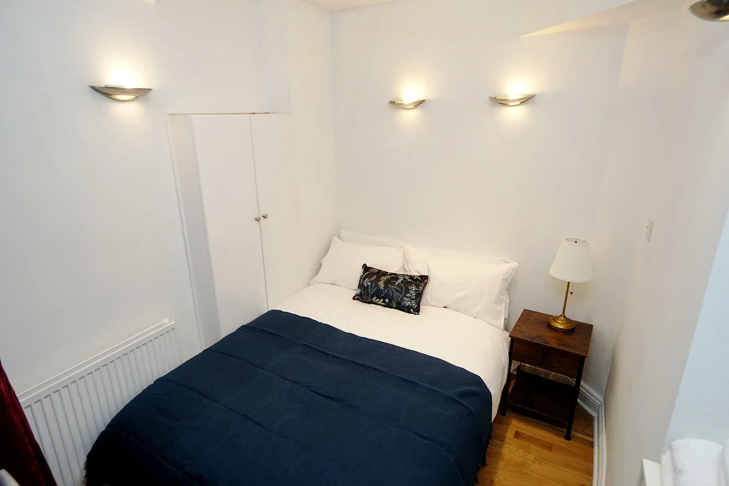 Flat Essex Road in Greater London