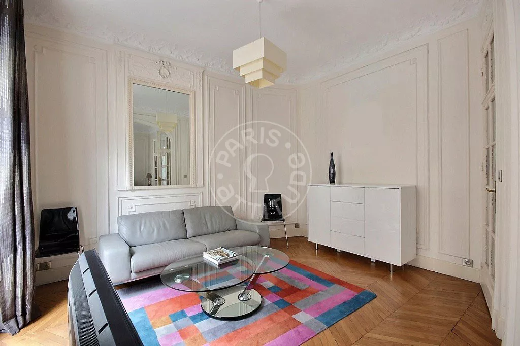 Appartement Rue Raynouard à Paris