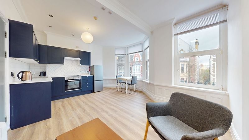 Flat Connaught Road in Cardiff