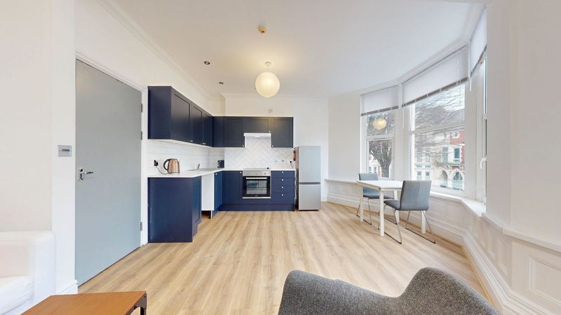 Flat Connaught Road in Cardiff