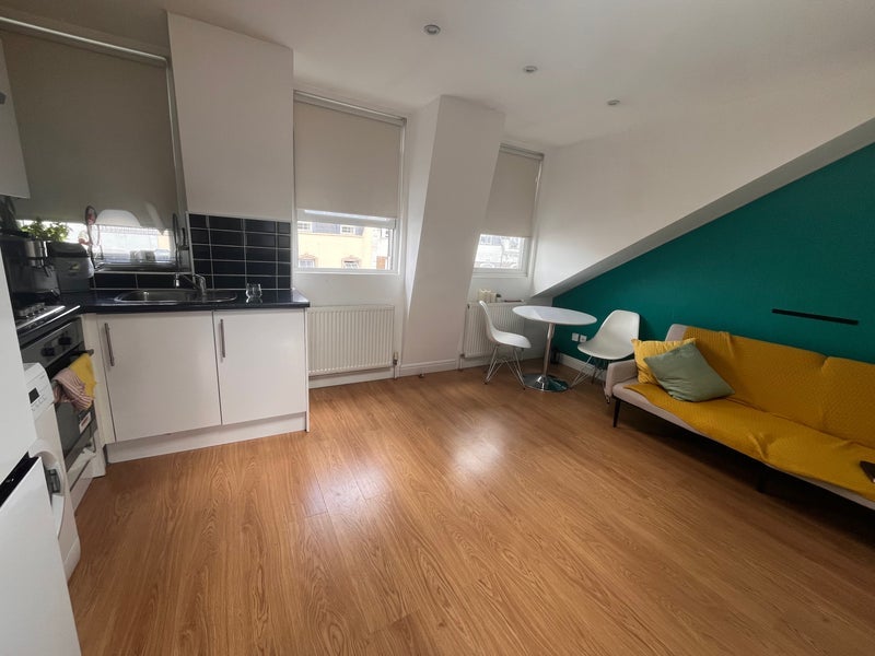 Flat Harrow Road in City of Westminster