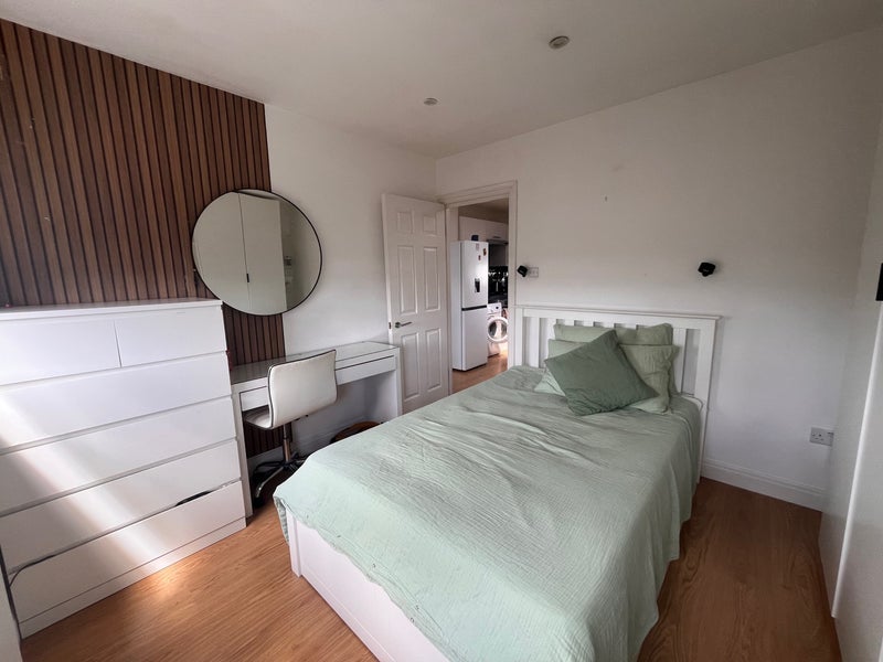 Flat Harrow Road in City of Westminster