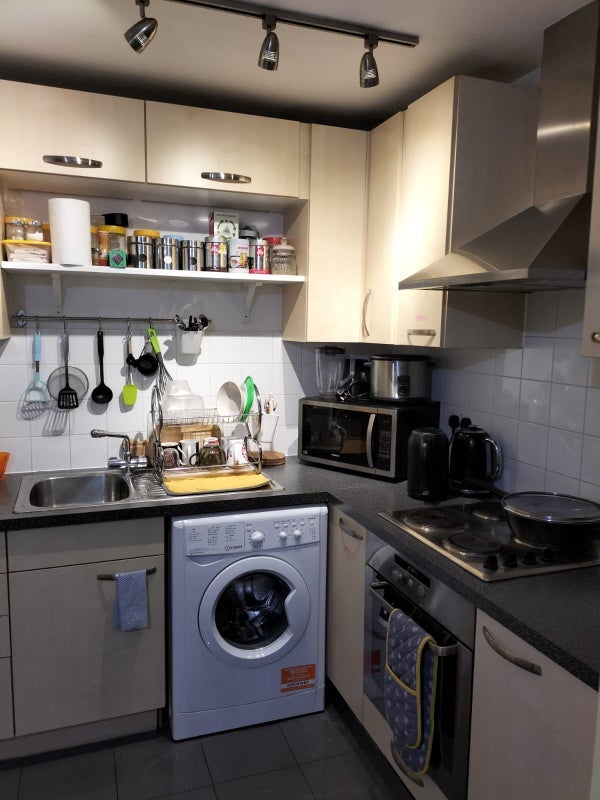 Room London Road in Greater London