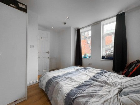 Flat Ash Road in Leeds