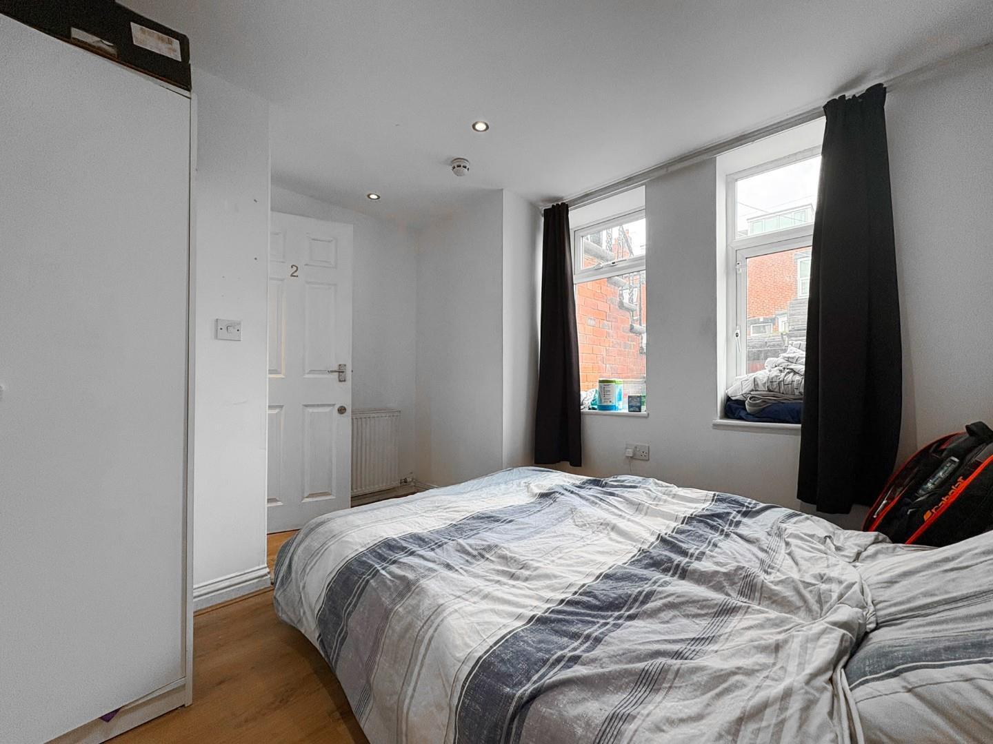 Flat Ash Road in Leeds