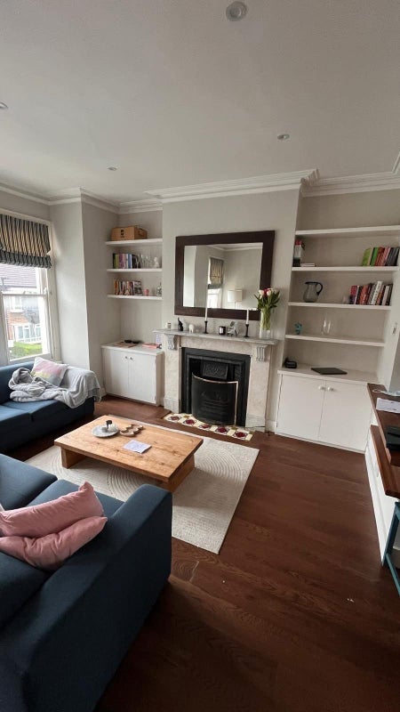 Room Edgeley Road in Greater London