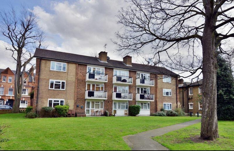 Flat Fulham Park Road in Greater London