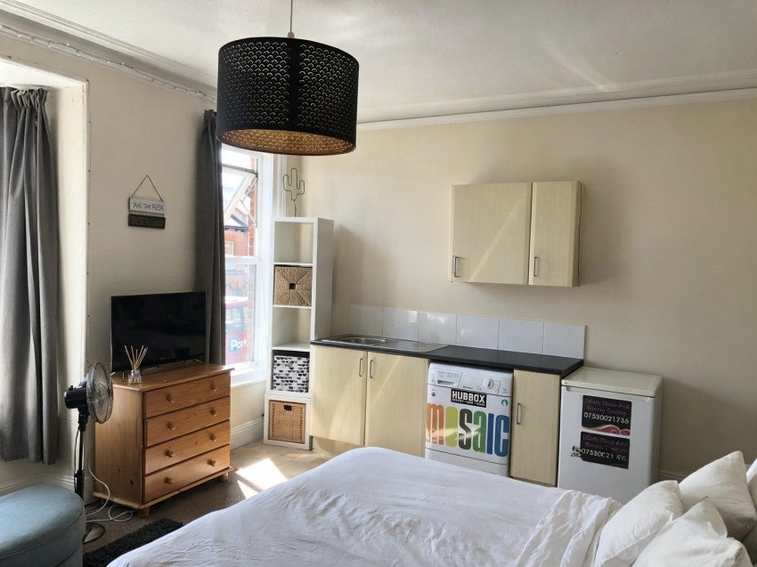 Room Pinhoe Road in Exeter