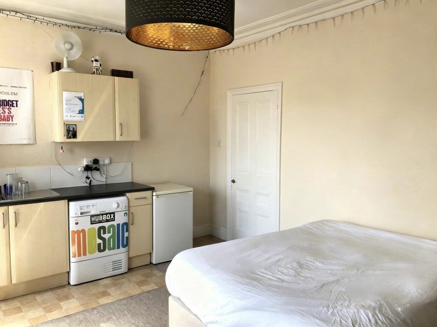 Room Pinhoe Road in Exeter